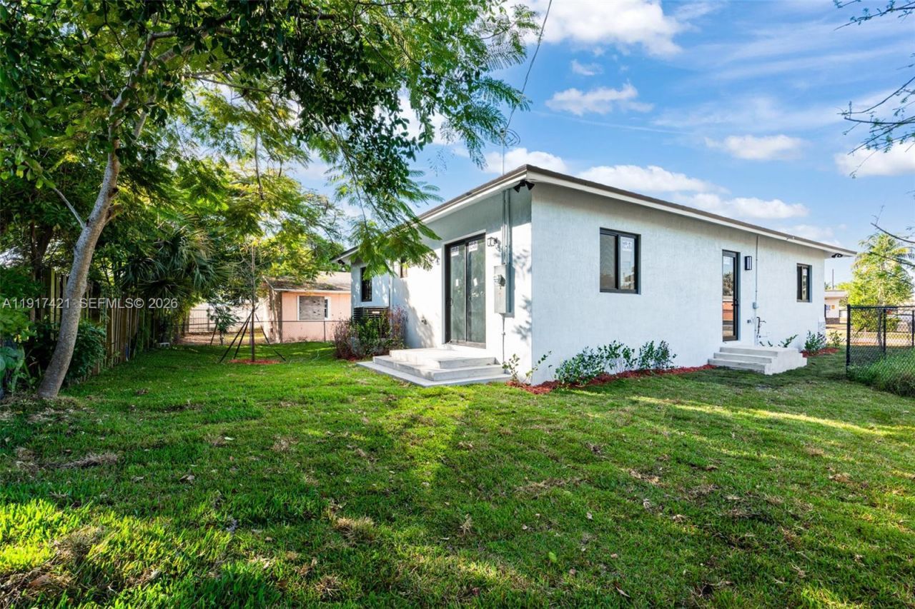 2250 NW 7th Ct, Fort Lauderdale, FL 33311 Photo