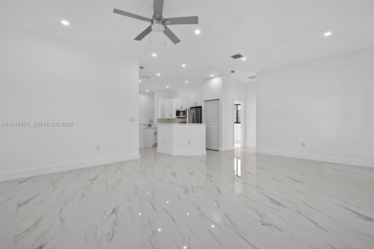 2250 NW 7th Ct, Fort Lauderdale, FL 33311 Photo