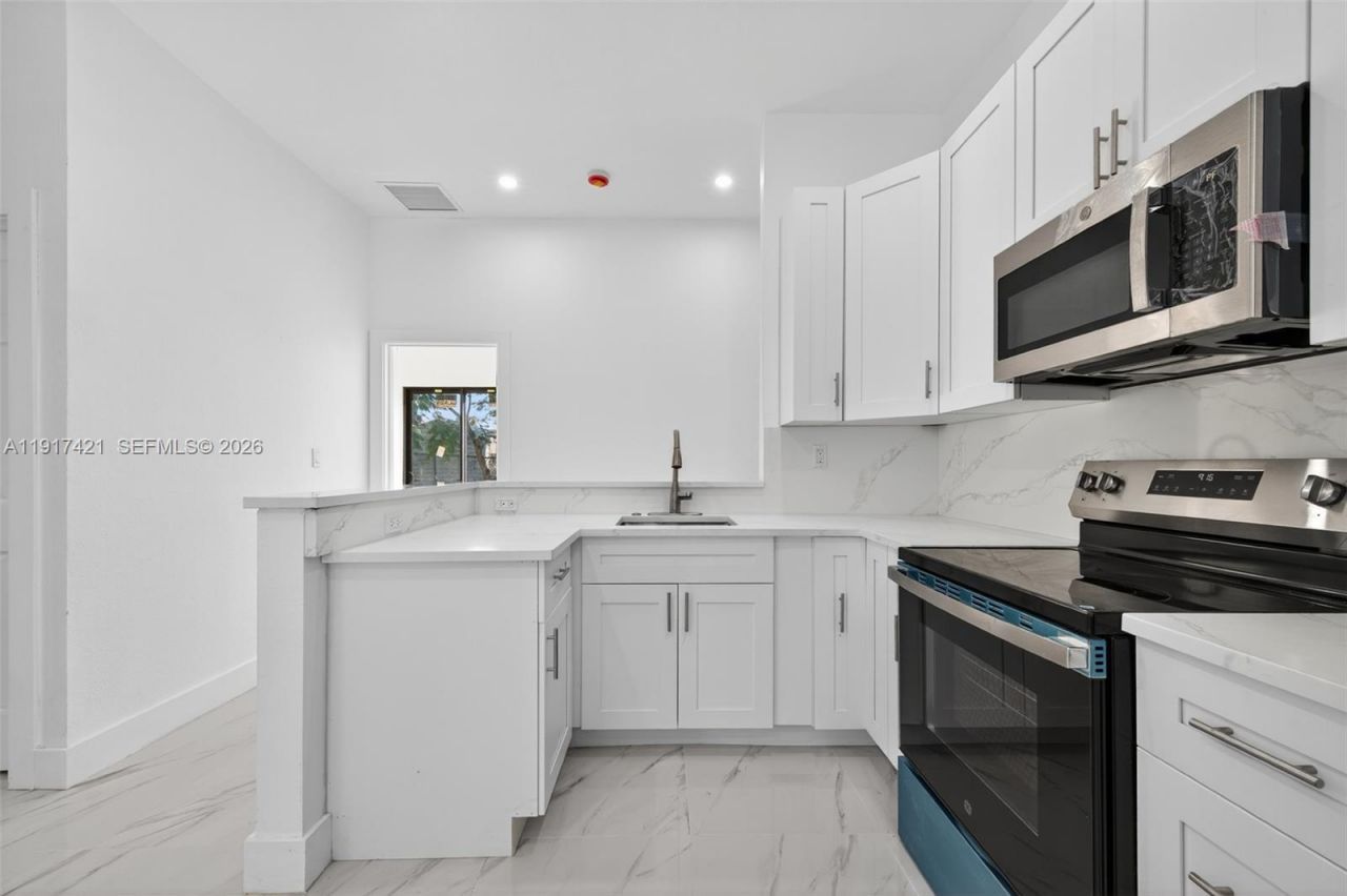 2250 NW 7th Ct, Fort Lauderdale, FL 33311 Photo