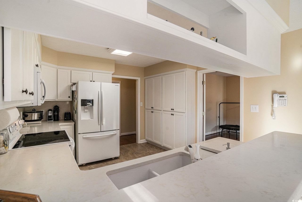 4210 Bradford Dr. Photo 10