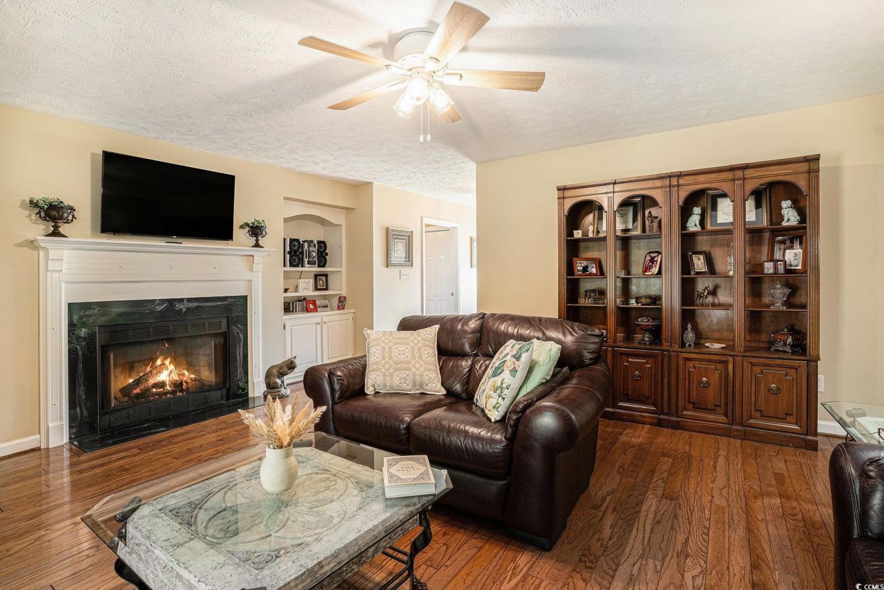 4210 Bradford Dr. Photo 16