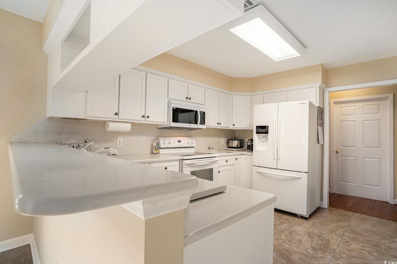 4210 Bradford Dr. Photo 9