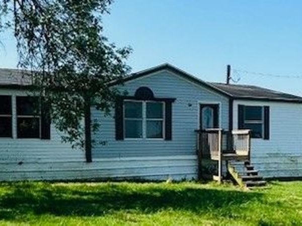 1212 Babylon Lane, Schulenburg, TX 78956