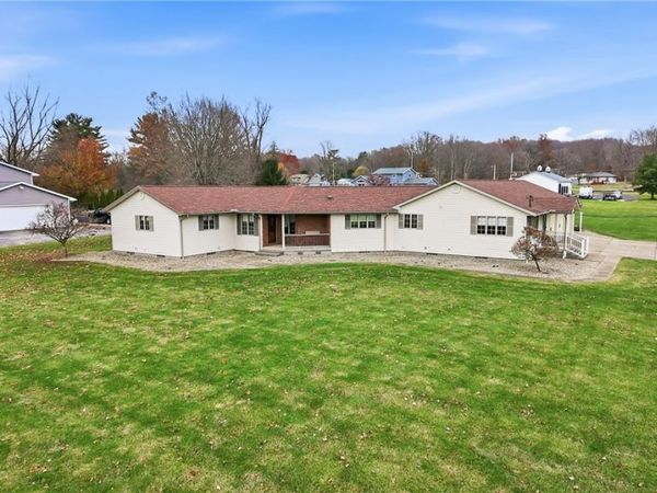 2342 Mccleary Jacoby Road, Cortland, OH 44410