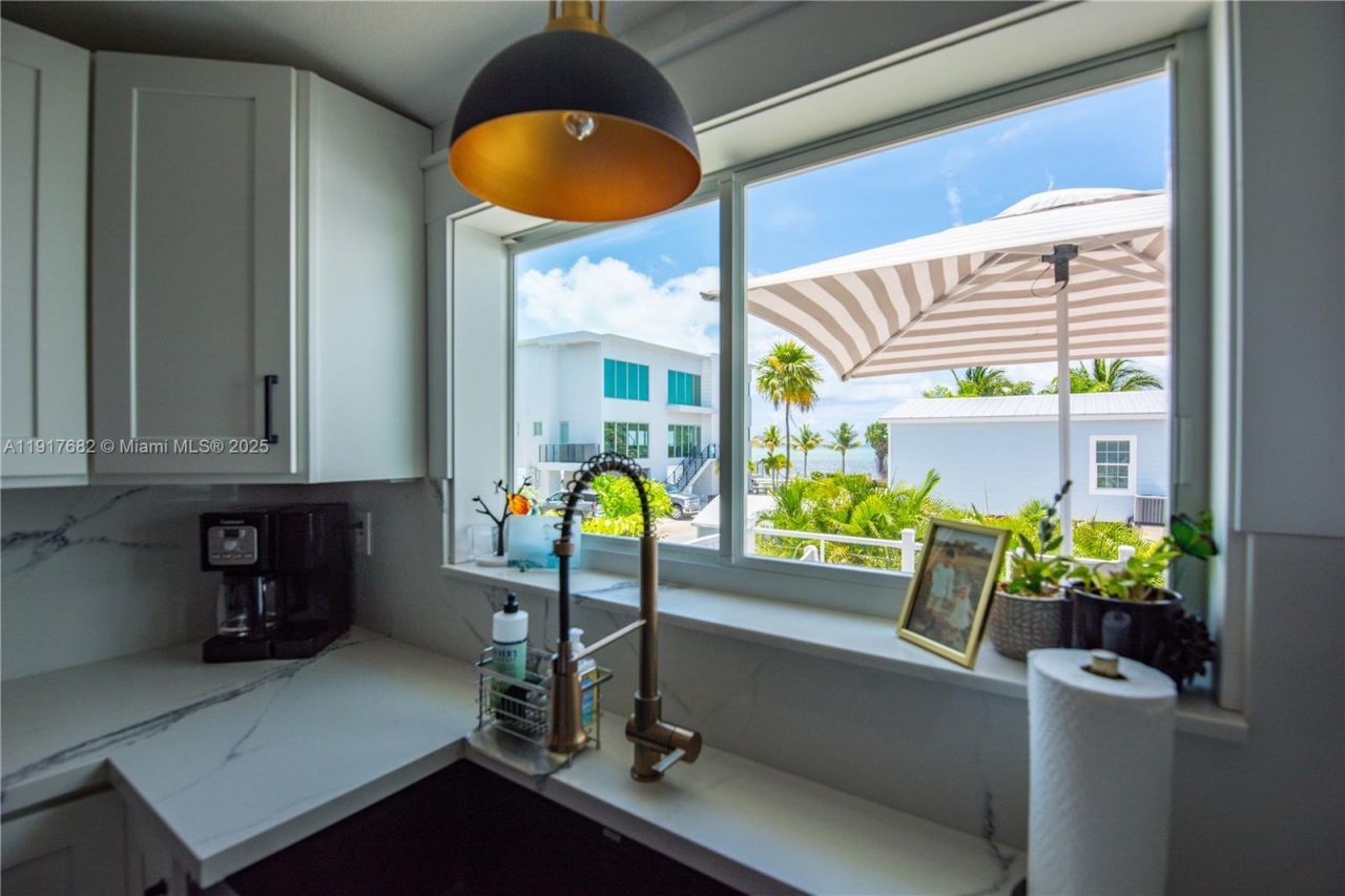 930 80th Street Ocean, Marathon, FL 33050 Photo