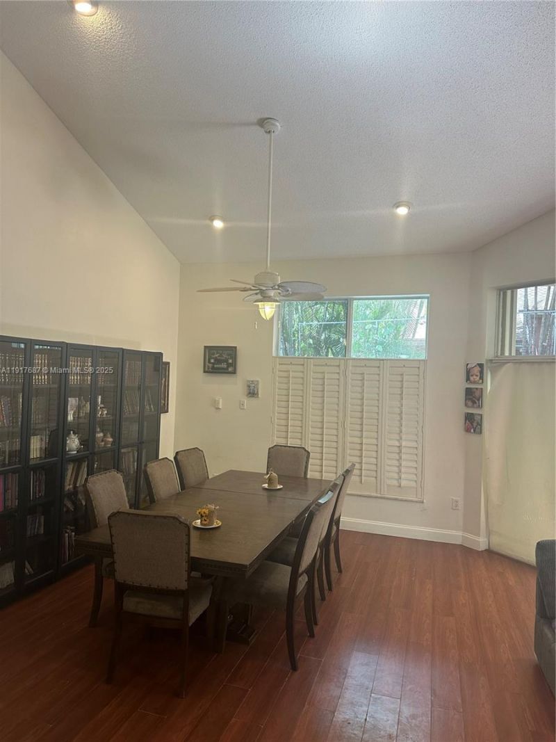 3195 N 36th Ave, Hollywood, FL 33021 Photo