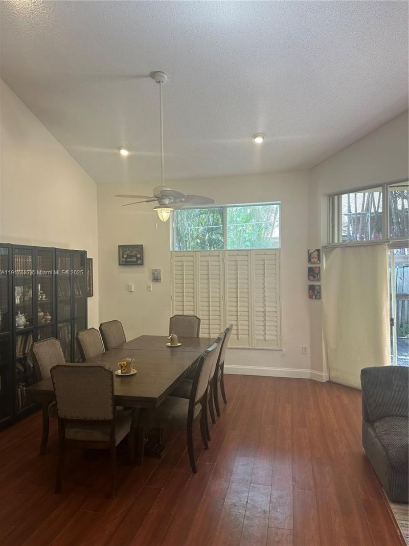 3195 N 36th Ave, Hollywood, FL 33021 Photo