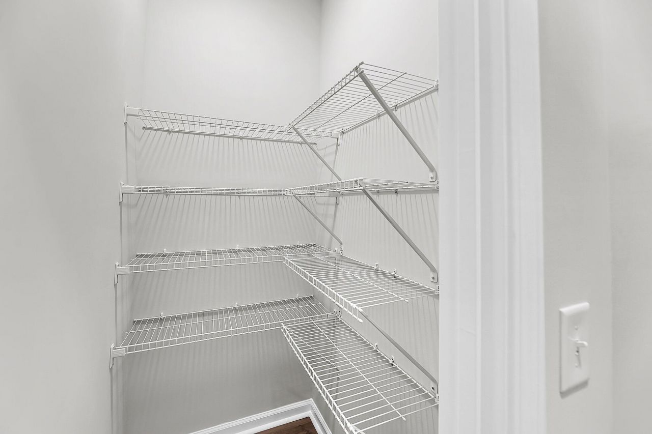 9 Cantona Drive Photo 11