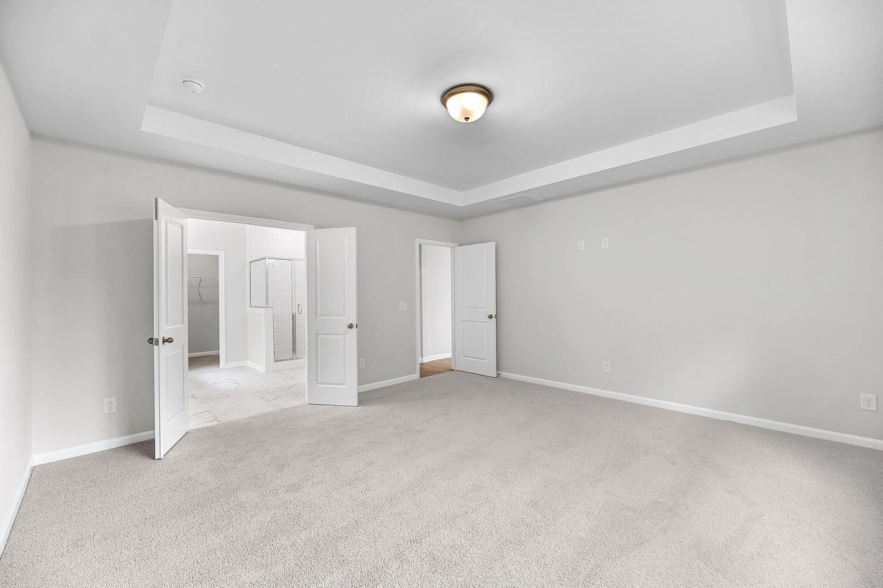 9 Cantona Drive Photo 17