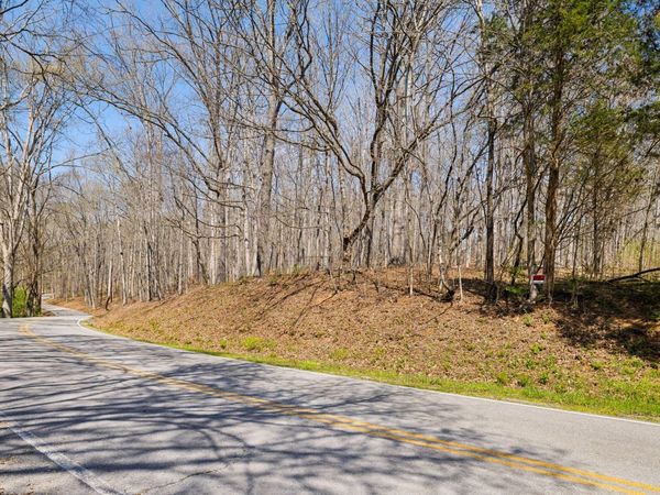 1300 Old Sugar Limb Rd, Loudon, TN 37774