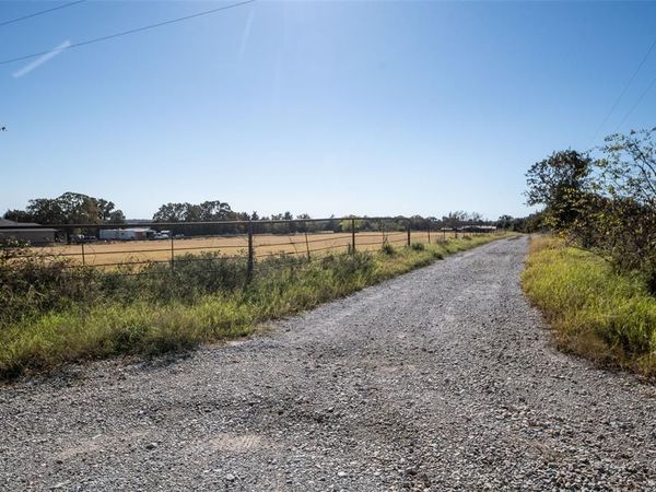 738 Orchard Road, Bowie, TX 76230