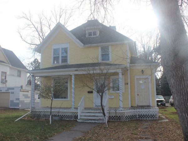 114 SE 8th, Aberdeen, SD 57401