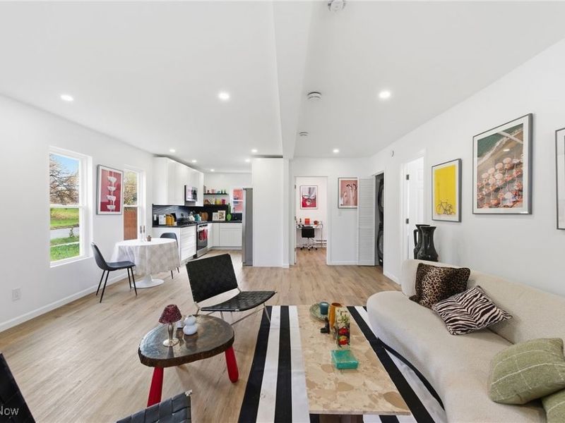 9918 Quebec Avenue, Cleveland, OH 44106 Photo 12