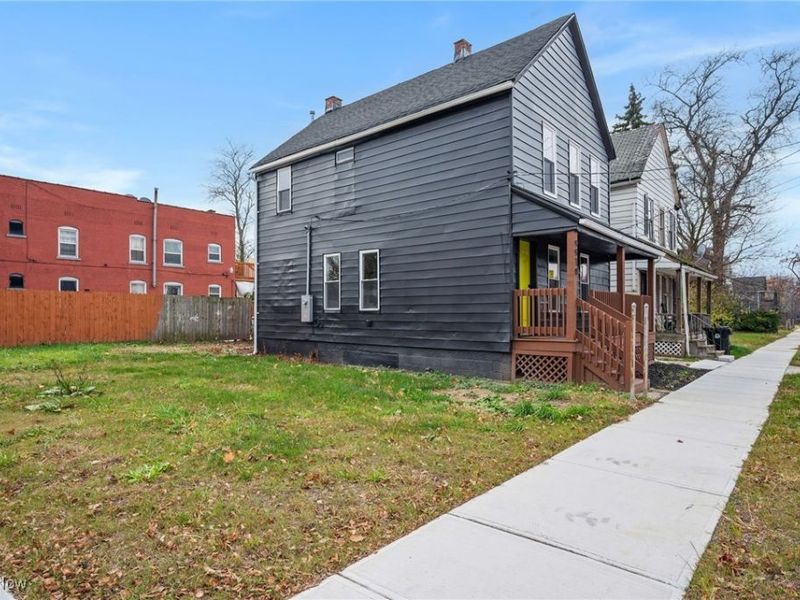 9918 Quebec Avenue, Cleveland, OH 44106 Photo 2