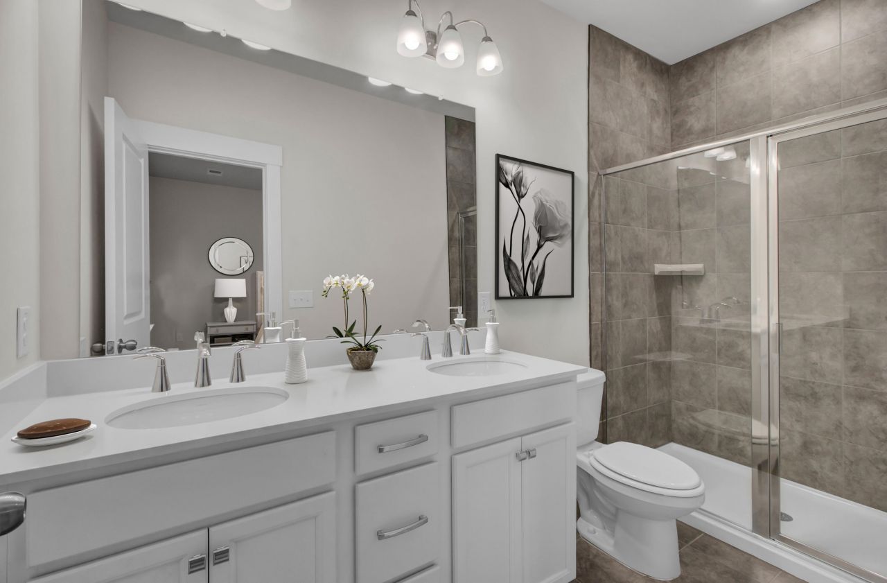 526 Heathwood Way Photo 17