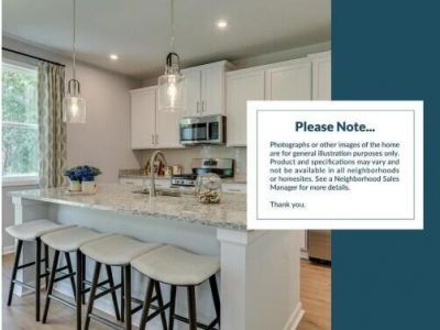 526 Heathwood Way Photo 3