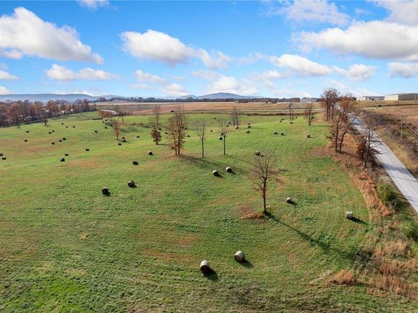 Gipson Road, Harrison, AR 72601