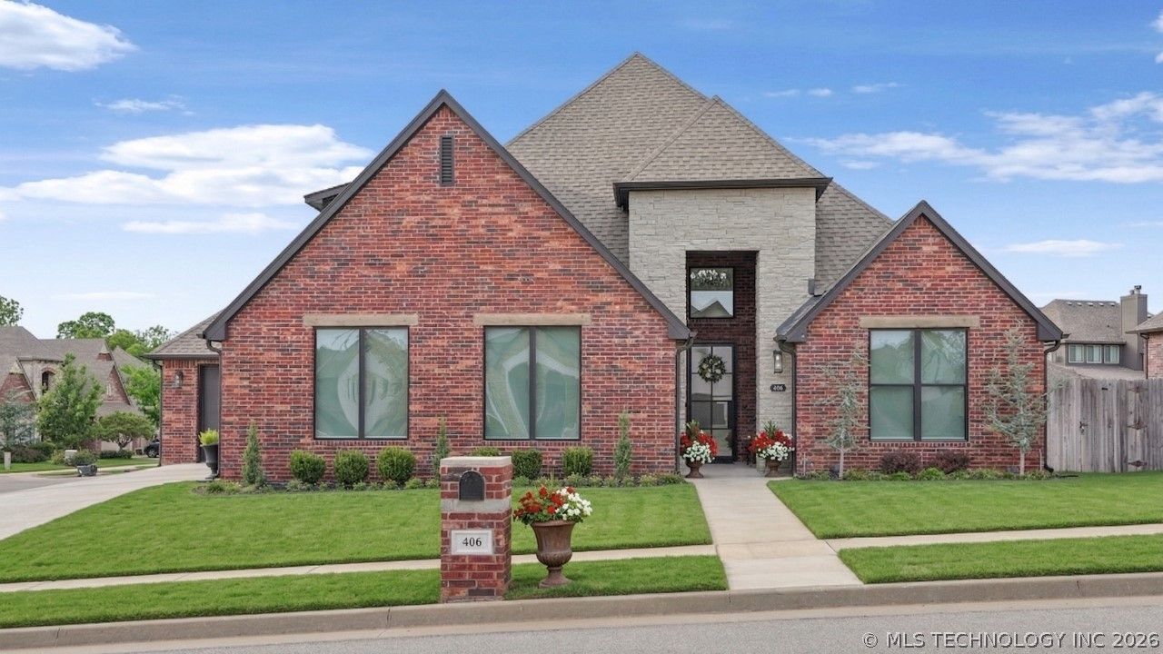 406 N 84th Place, Broken Arrow, OK 74014 Main Photo