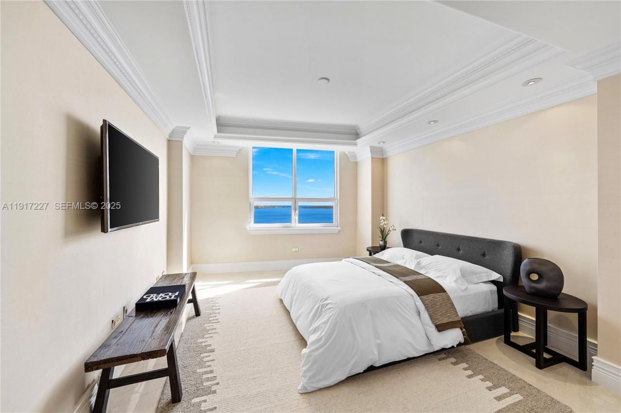 808 Brickell Key Dr, Unit 1802, Miami, FL 33131 Photo