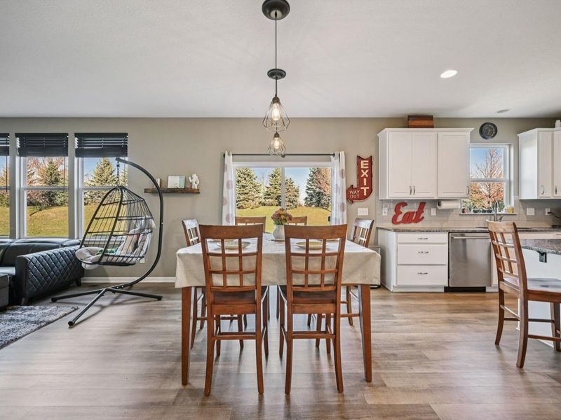 573 Eagle Walk Road, Delaware, OH 43015 Photo 14