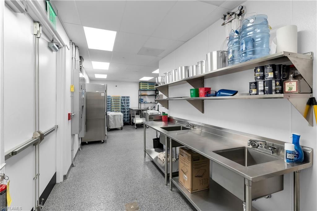 6901 Hendry Creek Dr, Fort Myers, FL 33908 Photo