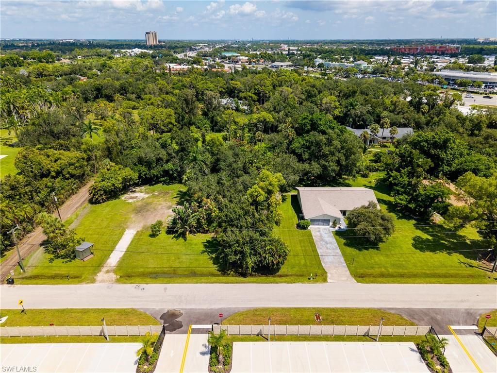 6901 Hendry Creek Dr, Fort Myers, FL 33908 Photo