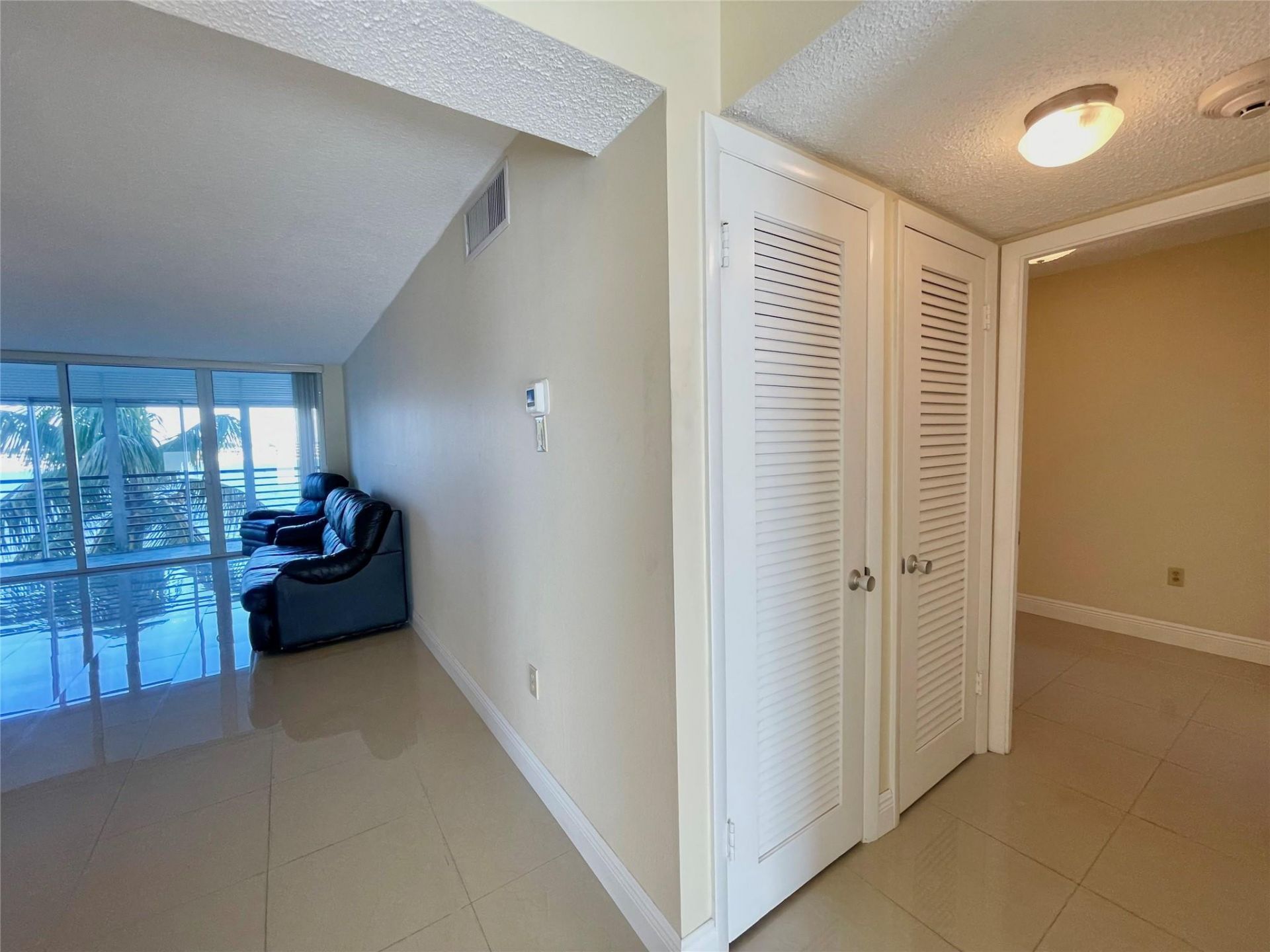 1175 NE Miami Gardens Dr, Unit 405, Miami, FL 33179 Photo