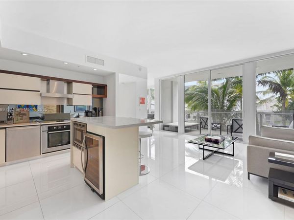2100 Park Ave, Unit 201, Miami Beach, FL 33139