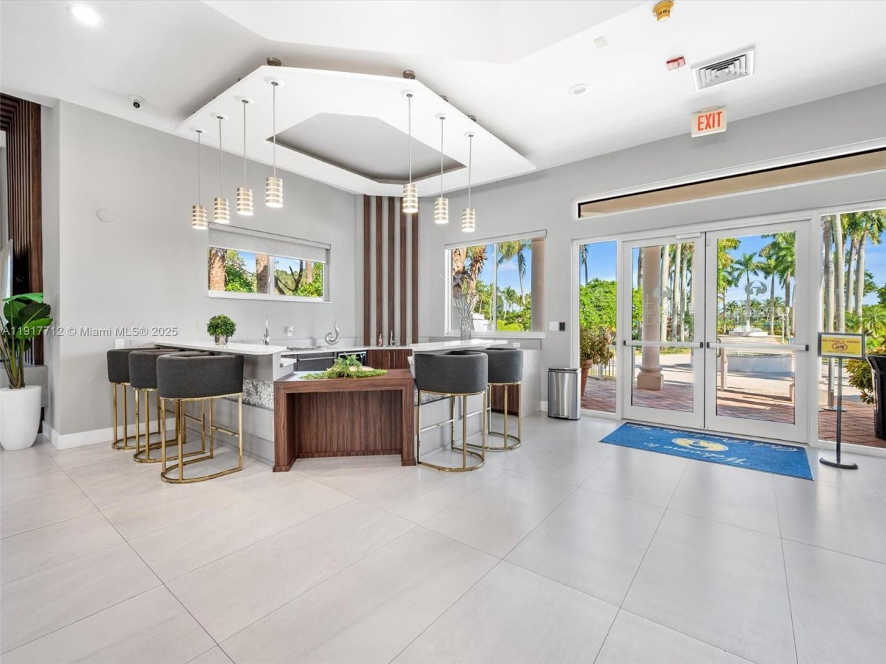 733 NW 170th Ter, Pembroke Pines, FL 33028 Photo