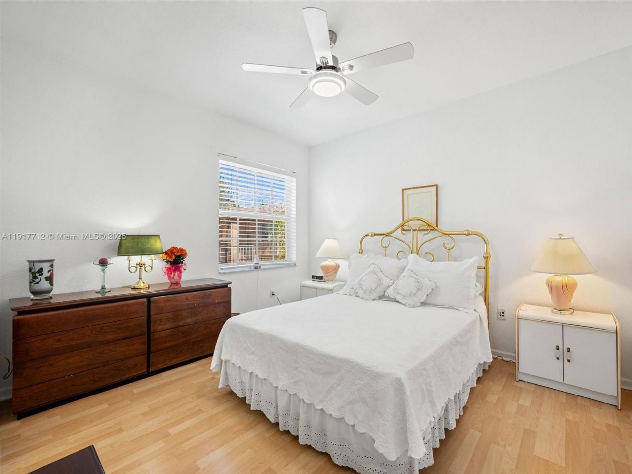 733 NW 170th Ter, Pembroke Pines, FL 33028 Photo