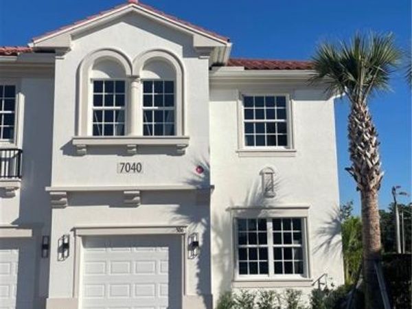 7033 Ambrosia LN, Unit 408, NAPLES, FL 34119