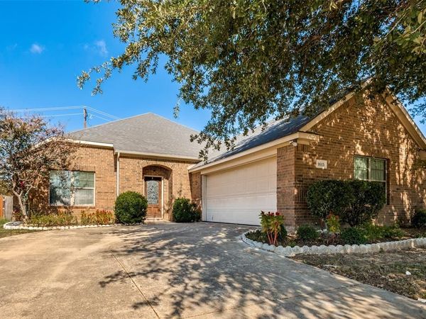 1615 Ridgemar Drive, Grand Prairie, TX 75051