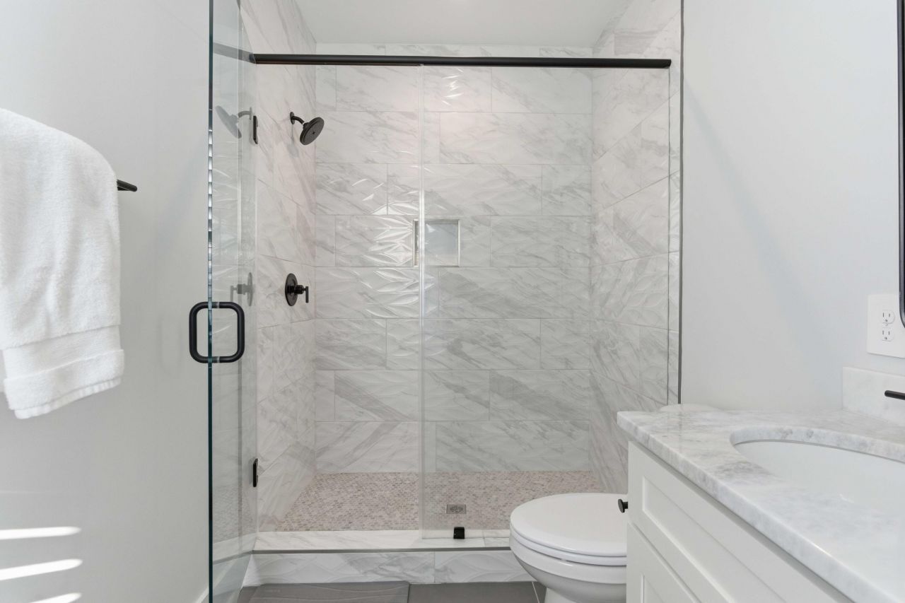 52 Aiken Street Photo 17