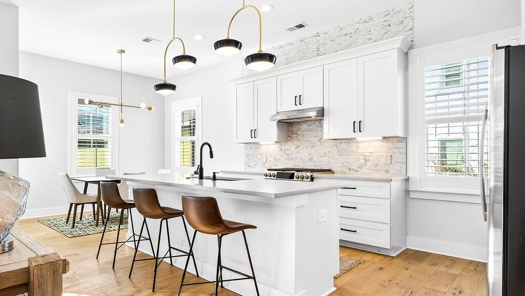 52 Aiken Street Photo 4