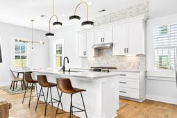 52 Aiken Street photo 4