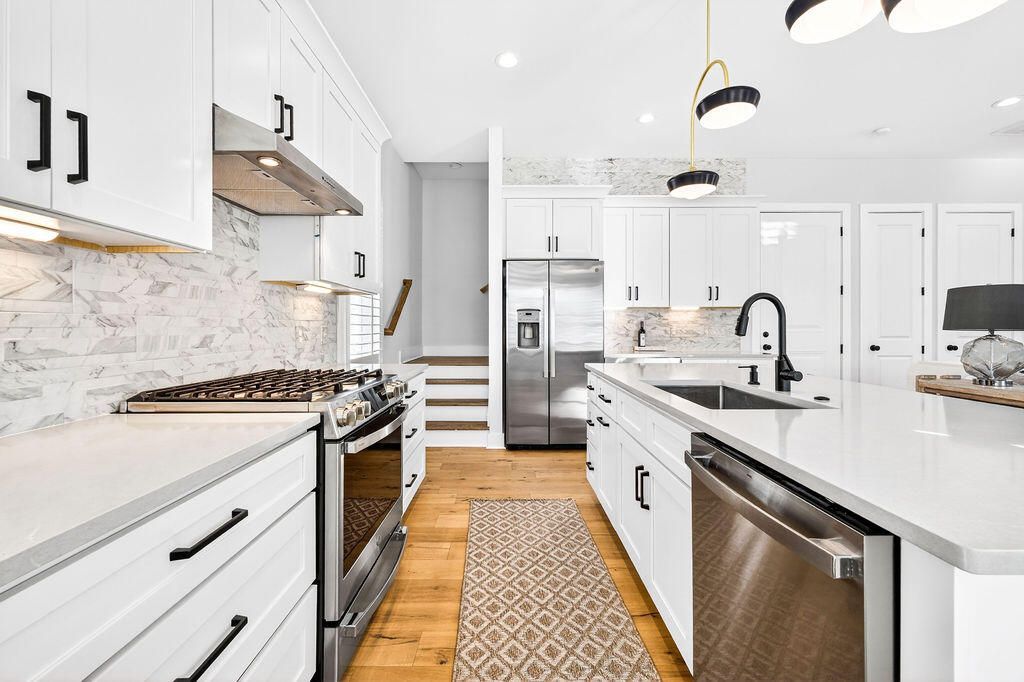 52 Aiken Street Photo 6