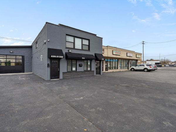 5512 W 79th Street, Burbank, IL 60459
