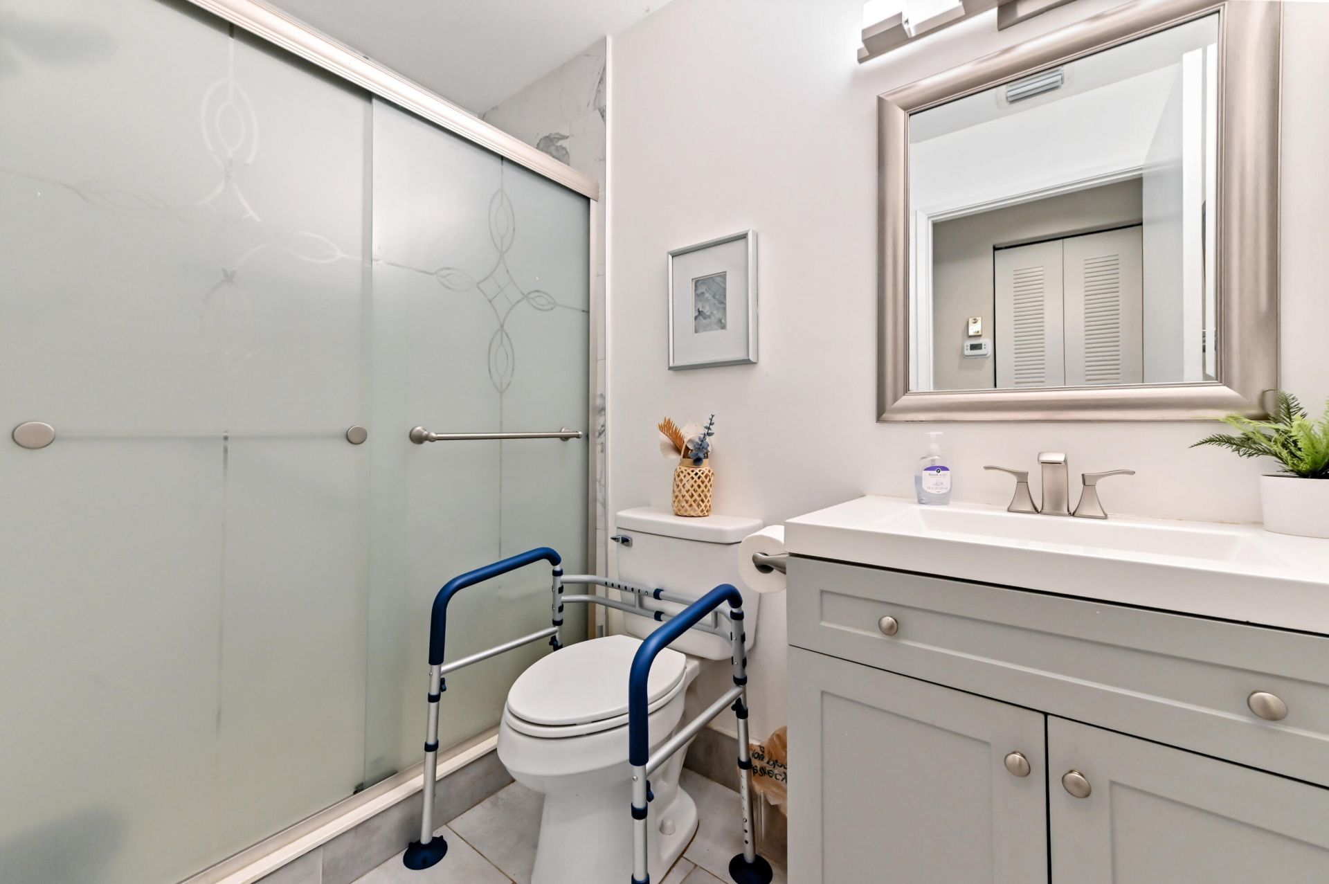 10247 N Circle Lake Drive, Unit 201, Boynton Beach, FL 33437 Photo