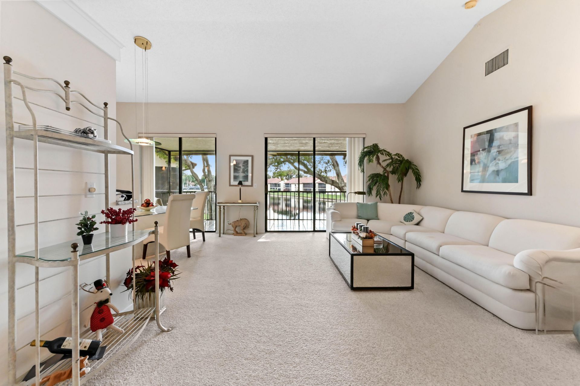 10247 N Circle Lake Drive, Unit 201, Boynton Beach, FL 33437 Photo