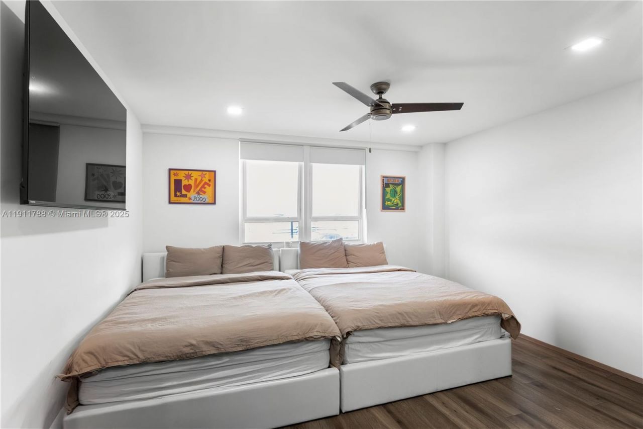 5001 Collins Ave, Unit 1G, Miami Beach, FL 33140 Photo