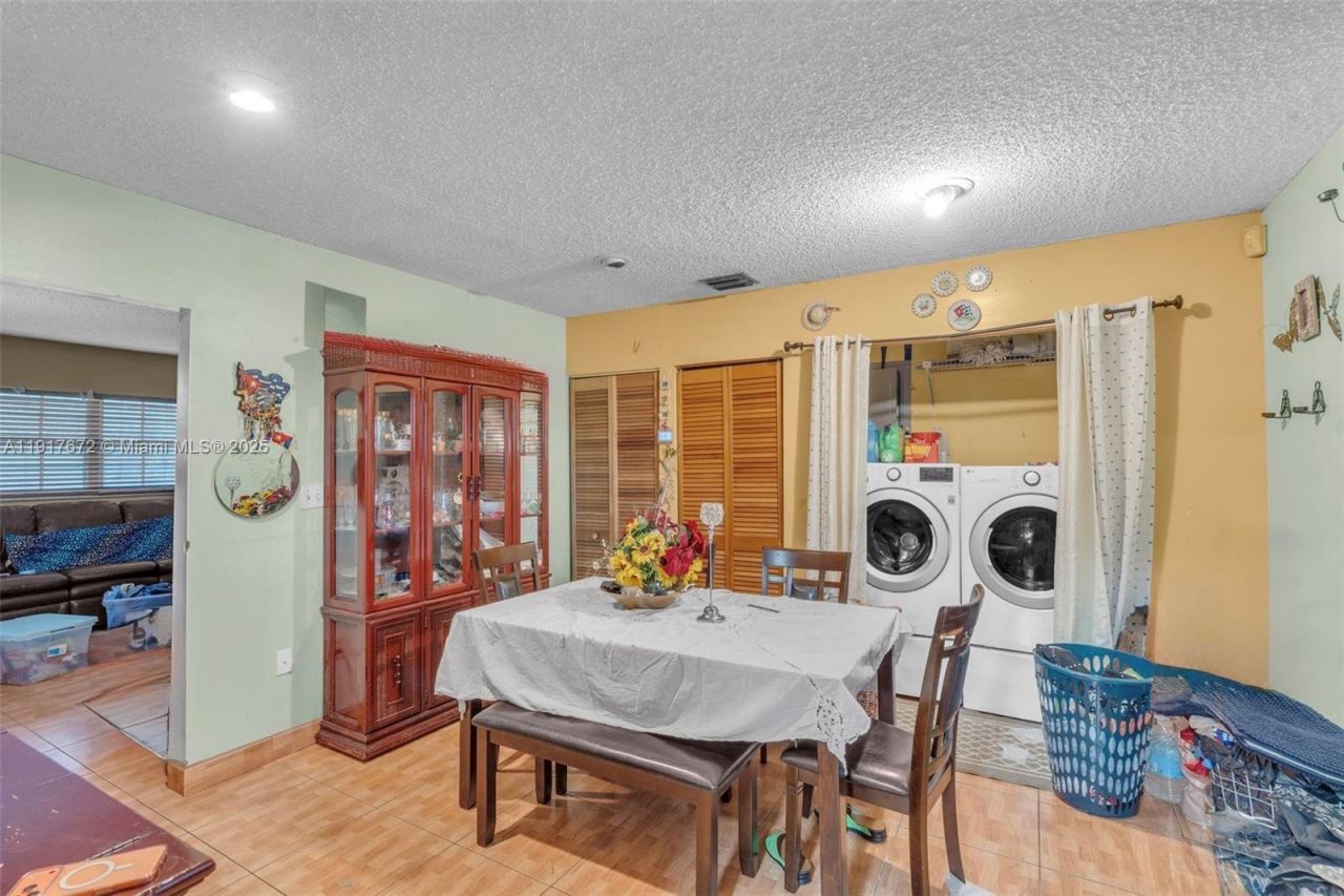 2029 NW 5th St, Miami, FL 33125 Photo