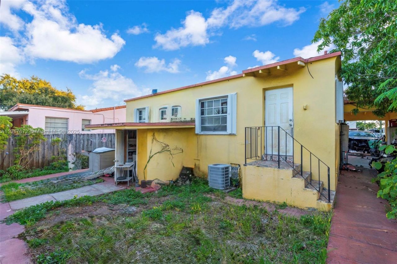 2029 NW 5th St, Miami, FL 33125 Photo