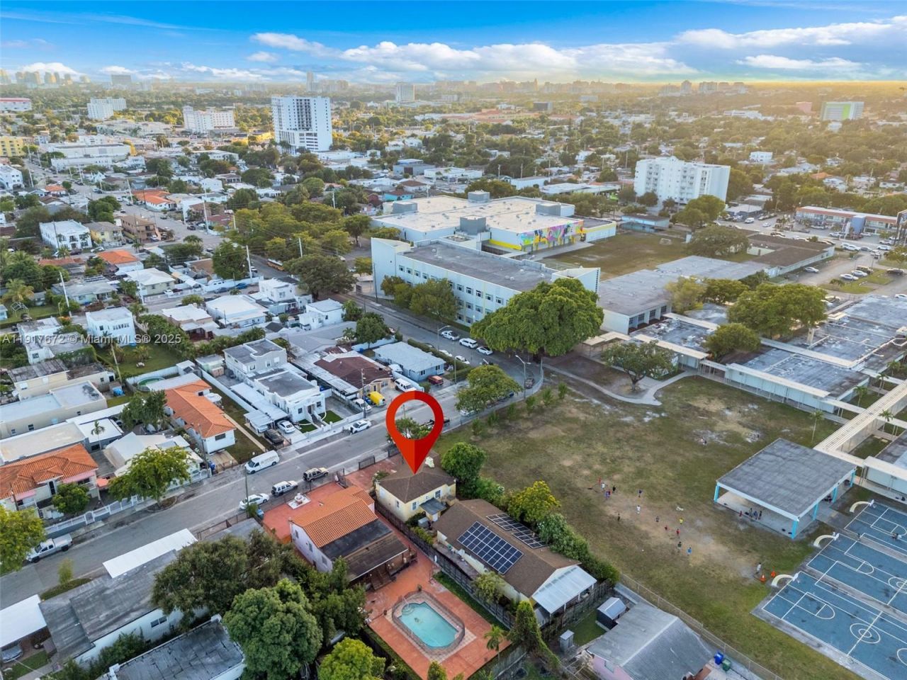 2029 NW 5th St, Miami, FL 33125 Photo