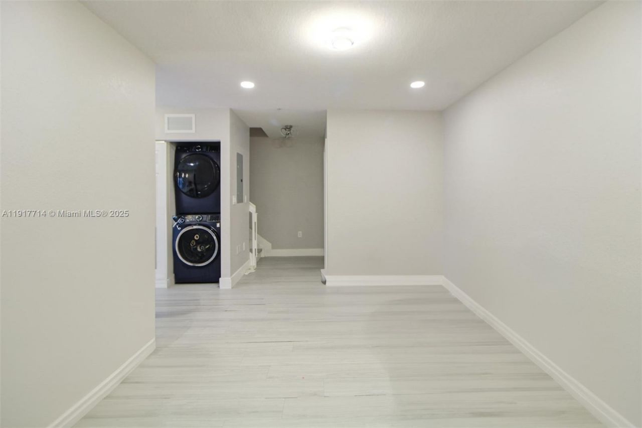 22511 SW 88th Pl, Unit 7-24, Cutler Bay, FL 33190 Photo