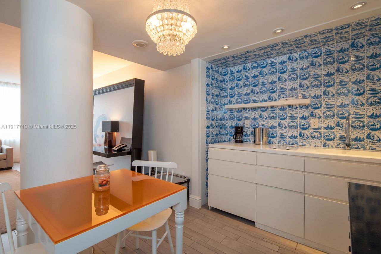 1100 West Ave, Unit 1515, Miami Beach, FL 33139 Photo