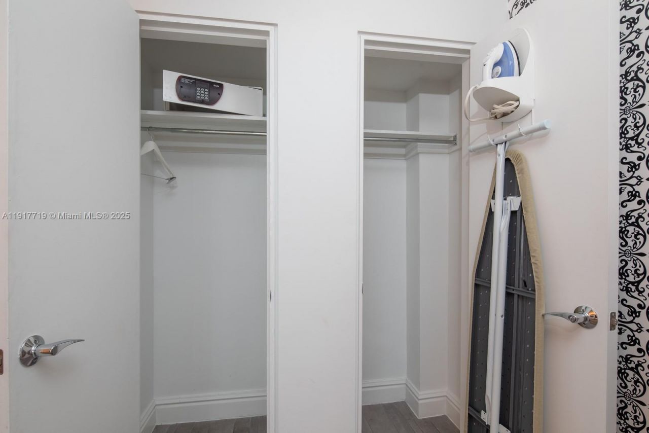 1100 West Ave, Unit 1515, Miami Beach, FL 33139 Photo