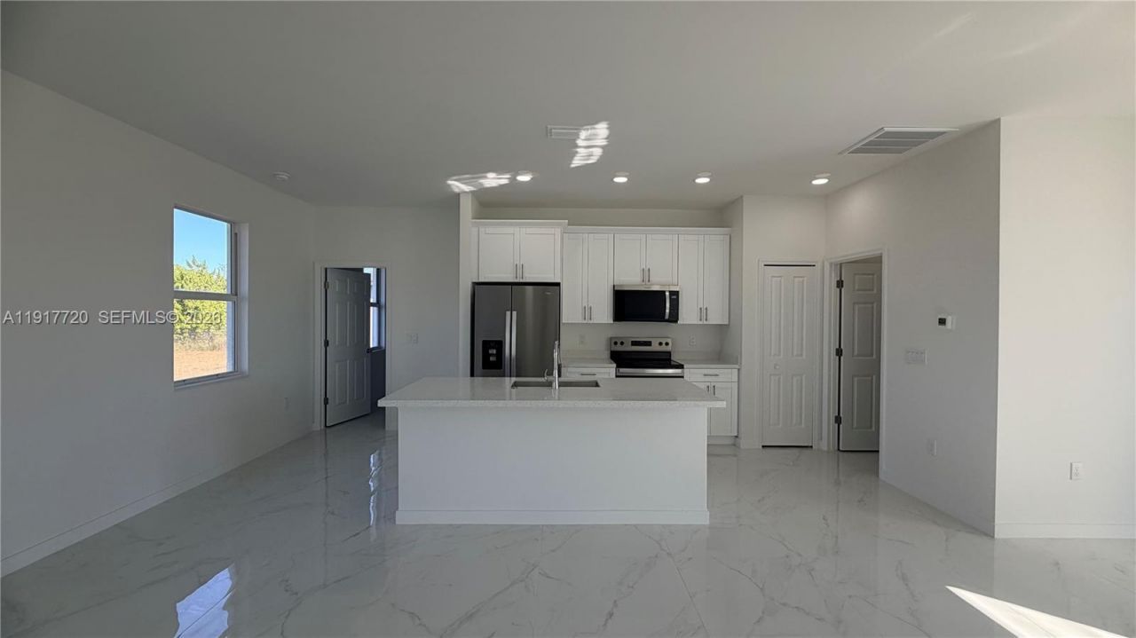 4118 4th St Sw, Lehigh Acres, FL 33976 Photo