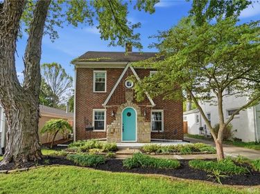 320 Claranna Avenue, Oakwood, OH 45419
