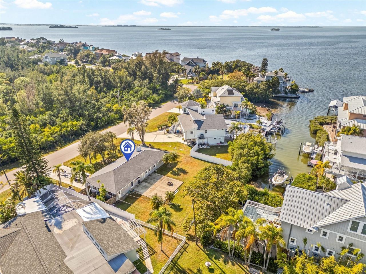 608 Florida Boulevard, Crystal Beach, FL 34681 Photo