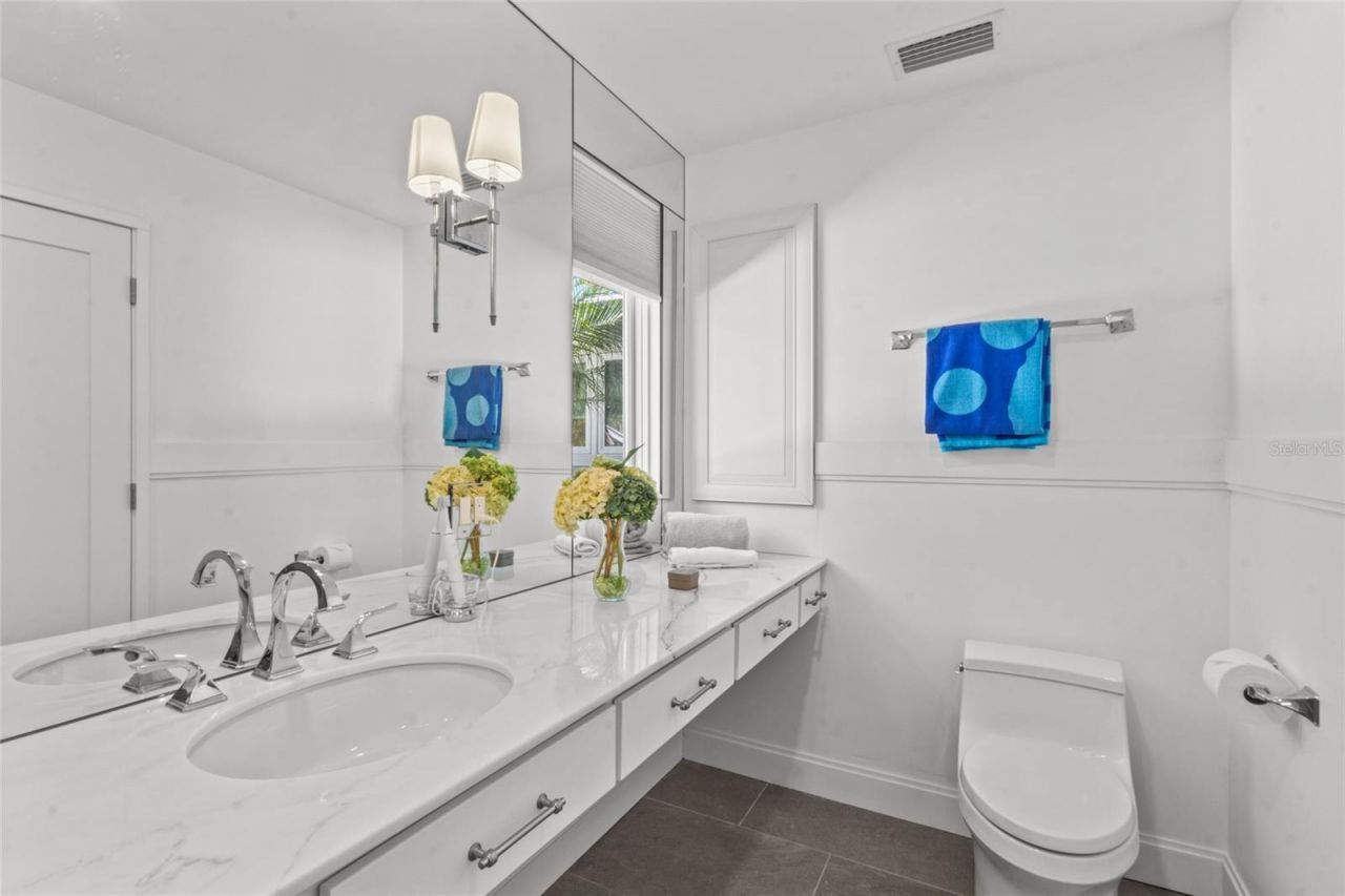 624 Saint Judes Drive, Longboat Key, FL 34228 Photo